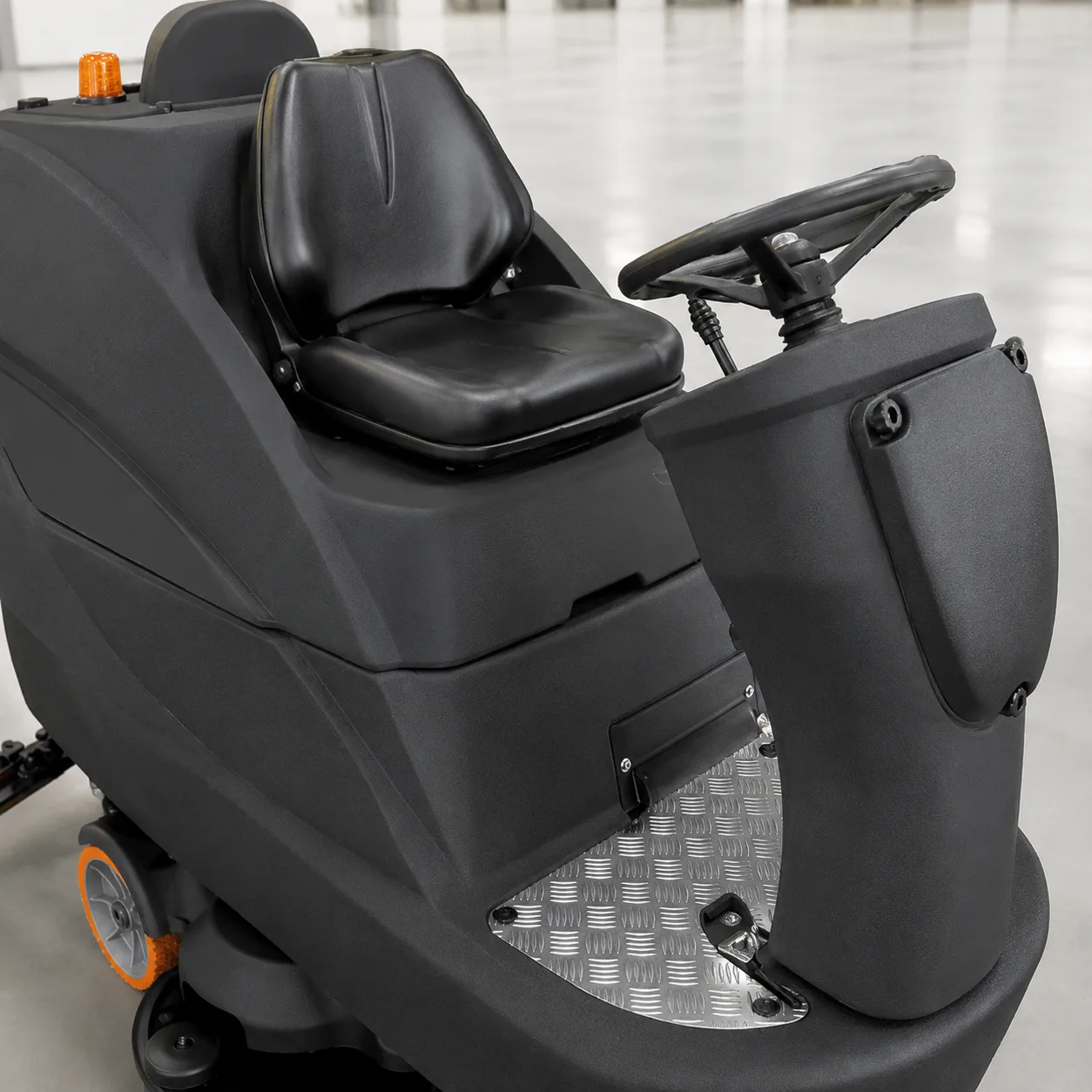 Ride On Scrubber Dryer Mega 7150 - side vie