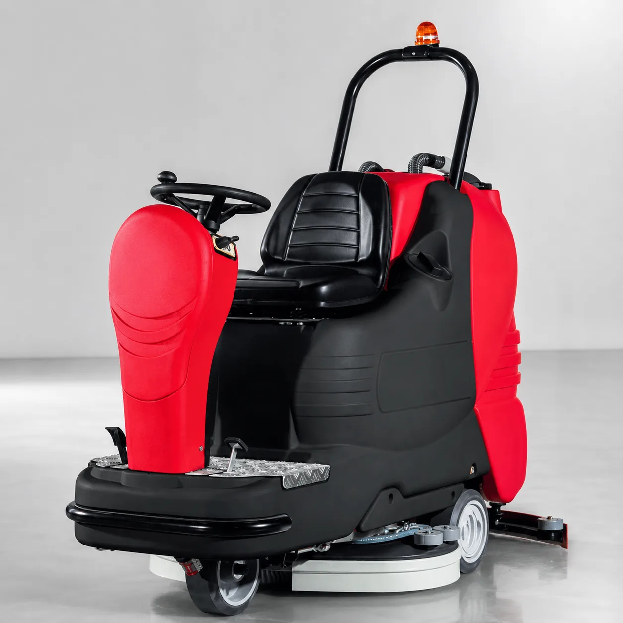 Ride On Scrubber Dryer Sapphire 85 (Traction Battery 36v 240AH) – Made In Italy