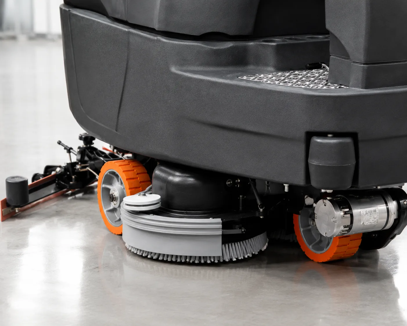Ride On Scrubber Dryer Mega 6200 - CleantechSaudi